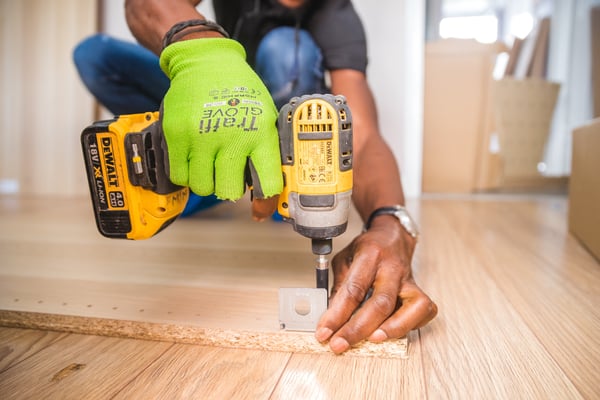 carpenter-carpentry-close-up-1249611